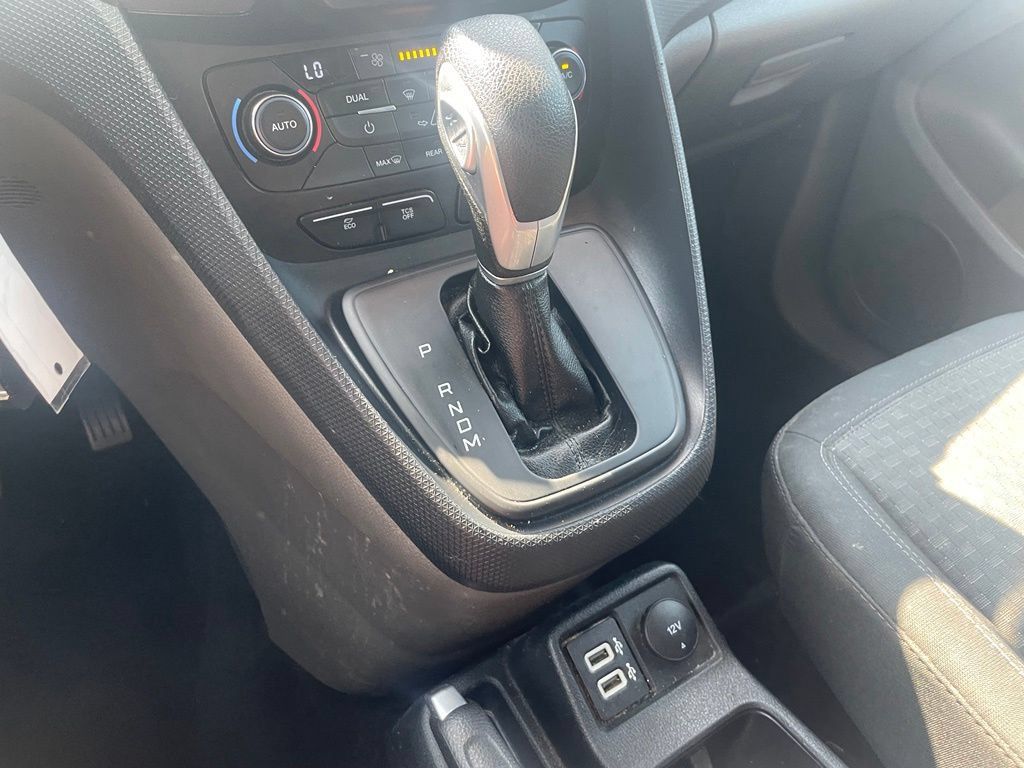 Used 2022 Ford Transit Connect XLT FWD image 19