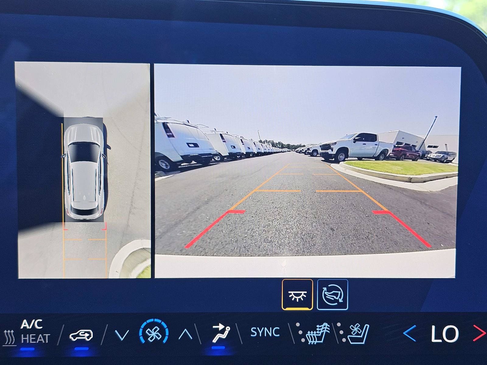 Used 2024 Chevrolet Equinox EV RS w/ Active Safety Package 3 FWD image 31
