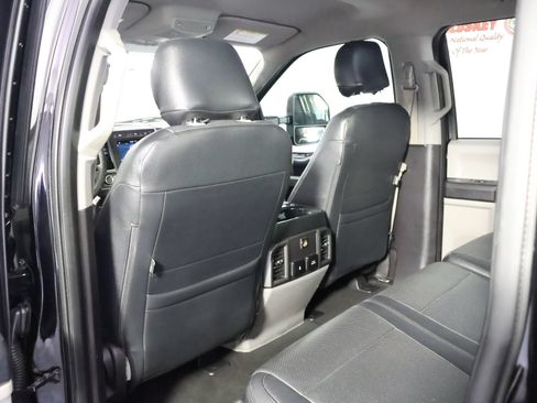 Used 2019 Ford F250 XLT w/ XLT Premium Package AWD/4WD image 39