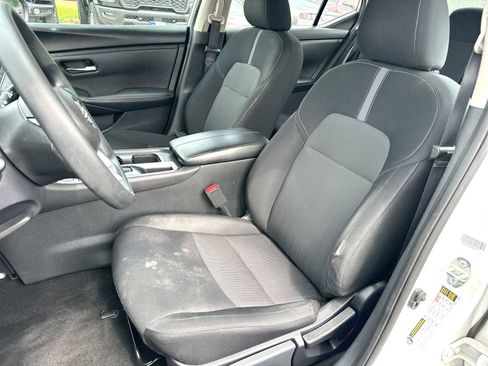 Used 2024 Nissan Sentra SV image 17