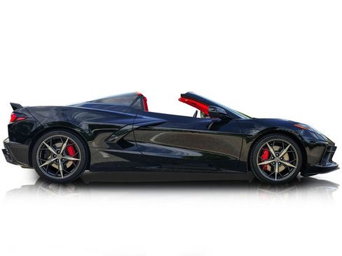 Used 2023 Chevrolet Corvette Stingray Premium Conv w/ Z51 Performance Package image 2