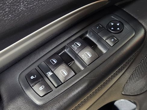 Used 2020 Dodge Durango SXT image 43