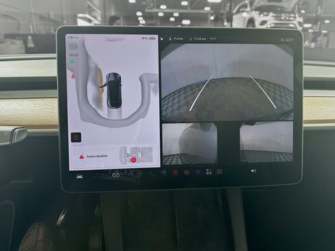 Used 2023 Tesla Model Y Long Range AWD/4WD image 21