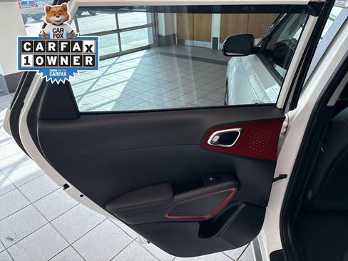 Used 2025 Kia Soul GT-Line FWD image 13