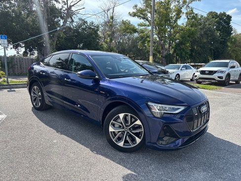 Used 2021 Audi e-tron Premium w/ Black Optic Package image 5