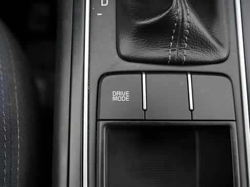 Used 2019 Kia Sorento FWD V6 image 31