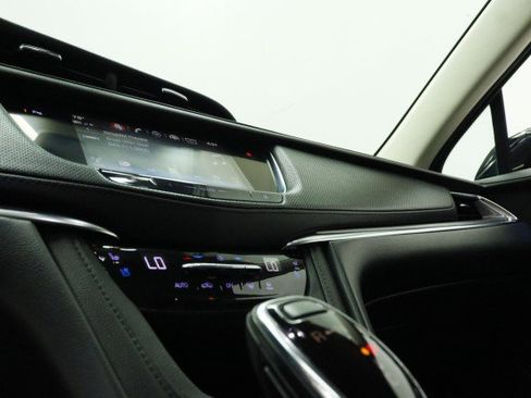 Used 2019 Cadillac XT5 Premium Luxury AWD/4WD image 18