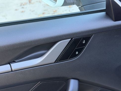 Used 2021 Porsche 911 Carrera image 24