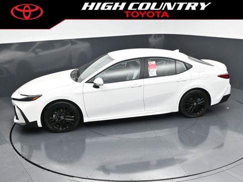 New 2026 Toyota Camry SE image 29