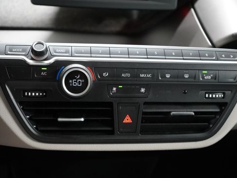 Used 2014 BMW i3 RWD image 16