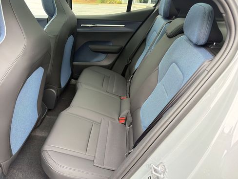 New 2026 Volvo EX30 Plus RWD image 14