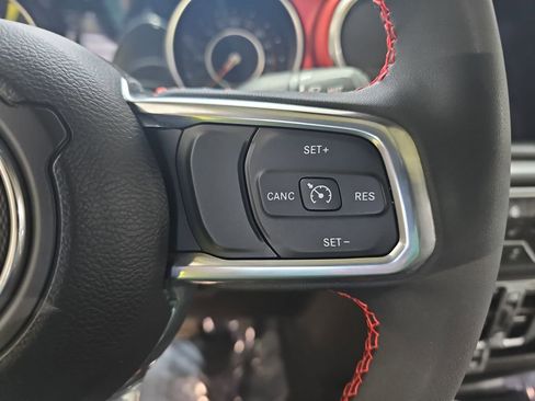 Used 2023 Jeep Gladiator Rubicon w/ LED Lighting Group image 17