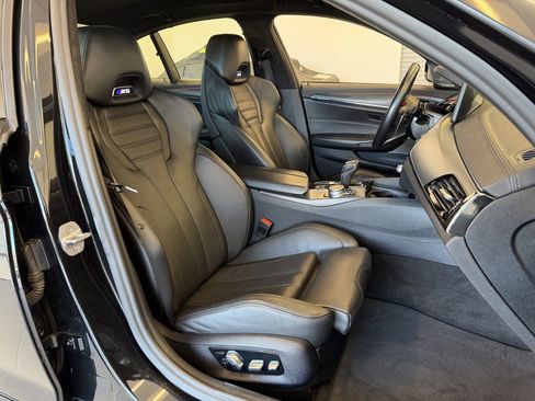Used 2022 BMW M5 w/ Executive Package image 52