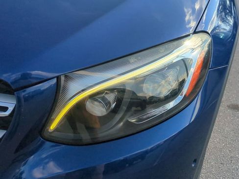 Used 2018 Mercedes-Benz GLC 300 image 11