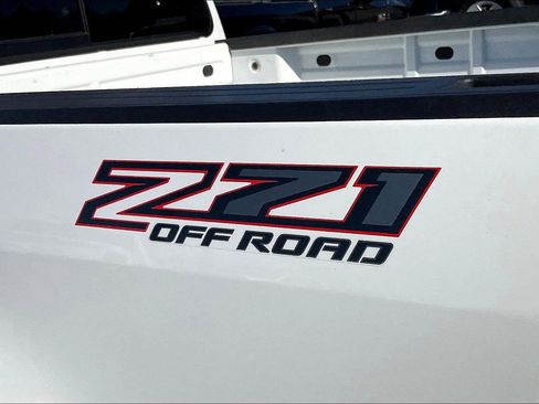 Used 2022 Chevrolet Colorado Z71 image 14