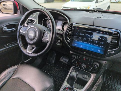 Used 2020 Jeep Compass Latitude FWD image 35