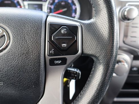 Used 2016 Toyota 4Runner SR5 image 7