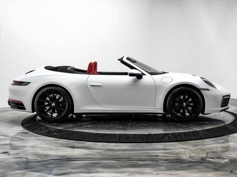 Used 2021 Porsche 911 Carrera 4 image 21