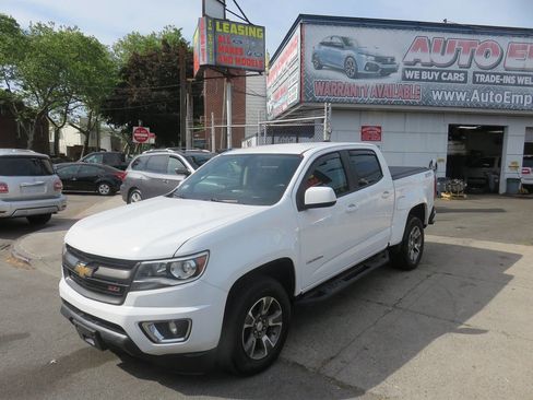 Used 2016 Chevrolet Colorado Z71 AWD/4WD image 2