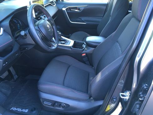 Used 2024 Toyota RAV4 SE AWD/4WD image 20