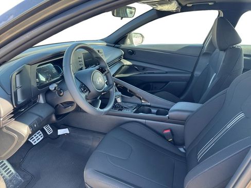 New 2026 Hyundai Elantra SEL Sport Premium FWD image 9