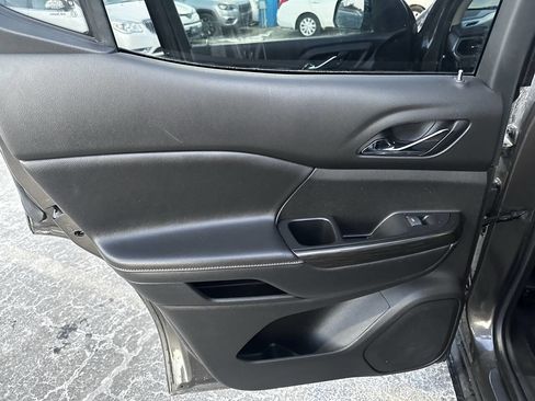 Used 2019 GMC Acadia SLE w/ Driver Alert Package I image 19