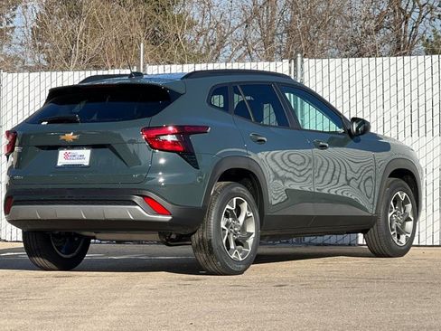 New 2026 Chevrolet Trax LT w/ Driver Confidence Package image 4