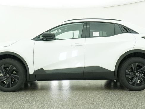 New 2026 Toyota C-HR AWD/4WD image 2