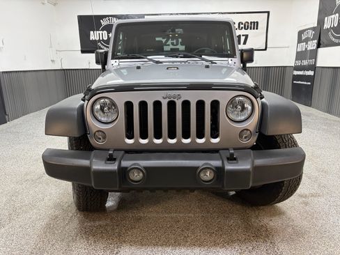 Used 2017 Jeep Wrangler Sport w/ Quick Order Package 24S AWD/4WD image 5