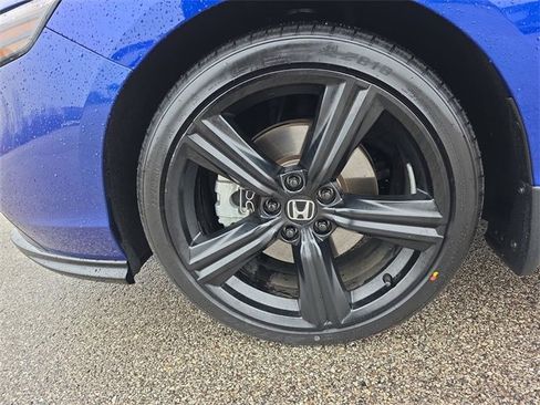 Used 2024 Honda Accord Sport image 17