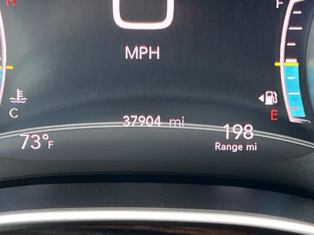 Used 2024 Chrysler Pacifica Limited FWD image 8