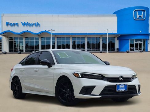 Used 2024 Honda Civic Sport image 1
