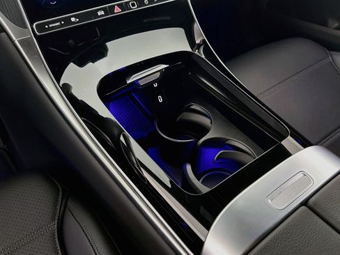 Certified 2026 Mercedes-Benz GLC 300 image 7