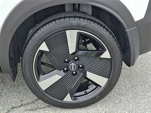 New 2026 Nissan Kicks SR w/ Cold Weather Package image 38