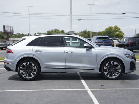 Certified 2025 Audi Q8 Prestige w/ Prestige Package image 4