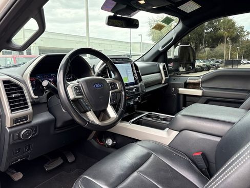 Used 2022 Ford F250 Lariat w/ Lariat Ultimate Package image 7