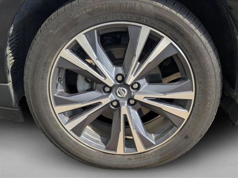 Used 2019 Nissan Pathfinder Platinum image 6