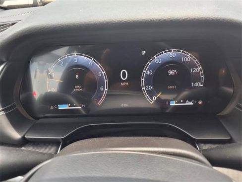 New 2025 Jeep Grand Cherokee Altitude image 21