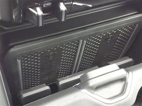 Used 2025 RAM 3500 Laramie image 21