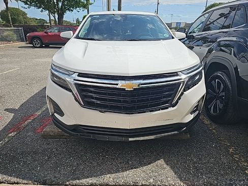 Used 2023 Chevrolet Equinox LT image 4