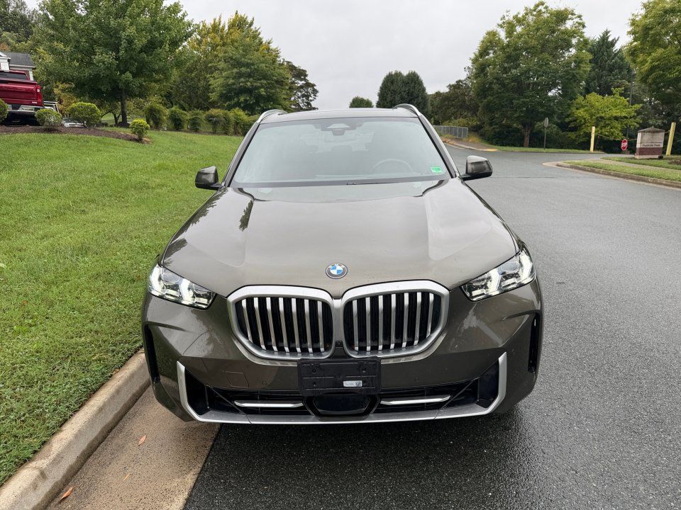 Used 2024 BMW X5 xDrive40i w/ Executive Package AWD/4WD image 16