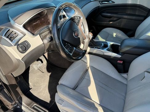 Used 2013 Cadillac SRX Luxury w/ Driver Awareness Package image 9