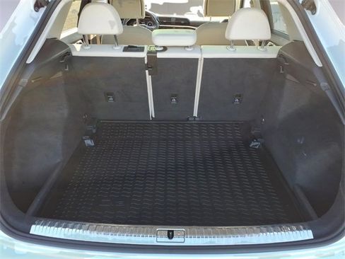 Used 2022 Audi Q3 2.0T Premium Plus w/ Premium Plus Package image 8