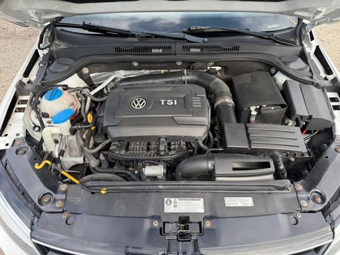Used 2015 Volkswagen Jetta SE FWD image 11