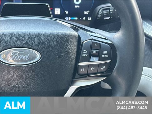 Certified 2025 Ford Explorer Platinum w/ Ultimate Package AWD/4WD image 29