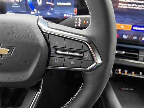 New 2026 Chevrolet Equinox EV LT image 28