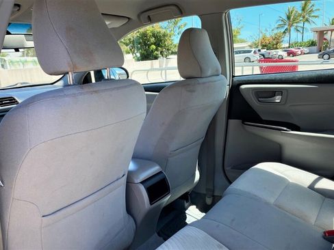 Used 2017 Toyota Camry LE FWD image 13