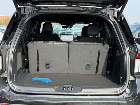 New 2026 Ford Explorer ST-Line image 4