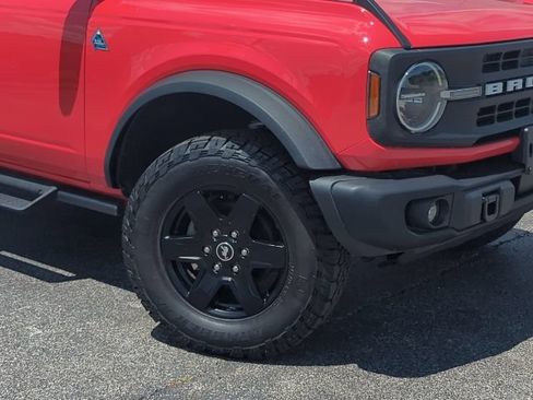 Used 2024 Ford Bronco Black Diamond AWD/4WD image 2