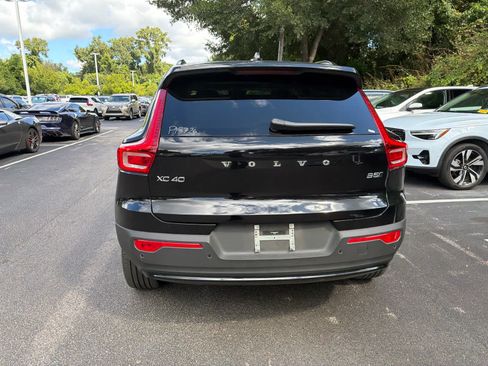 Used 2026 Volvo XC40 B5 Plus AWD/4WD image 12